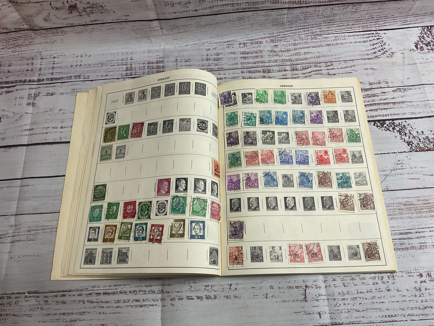 Explorer Stamp Album Partially Filled Lots Of Stamps