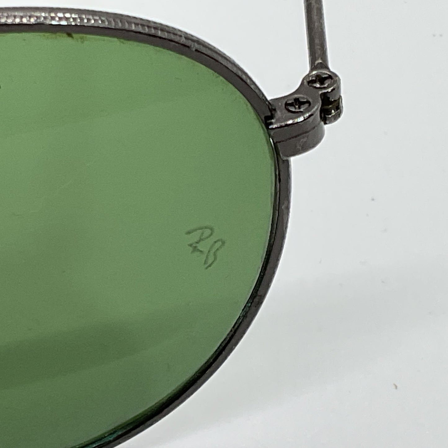 VTG. RAYNOLD BANDIDOS Green Lens Gunmetal Frame Sunglasses (MINOR SCUFF MARKS)