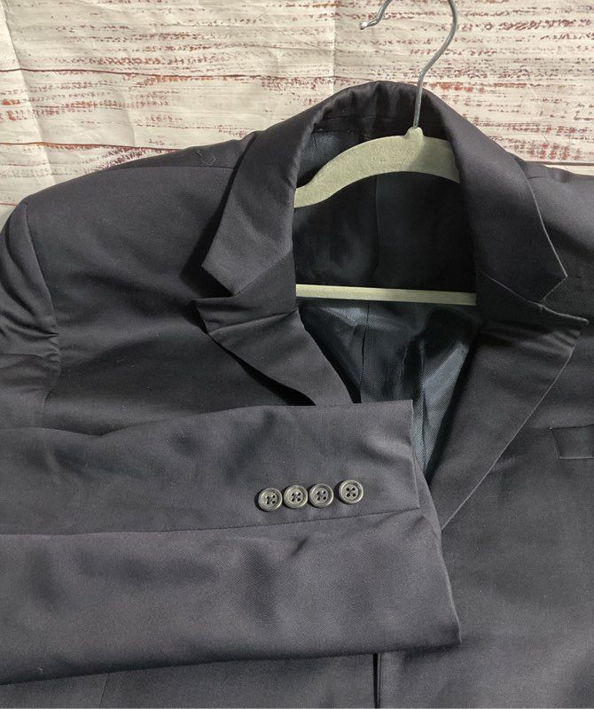 Burberry London Men's Navy Blue Wool Size 46L Suit Jacket