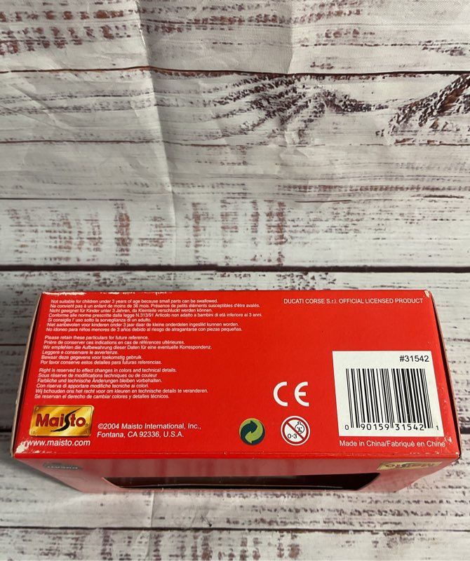 Maisto 1:18 Ducati Corse Desmosedici Troy Bayliss #12 Diecast Model Tb21 New
