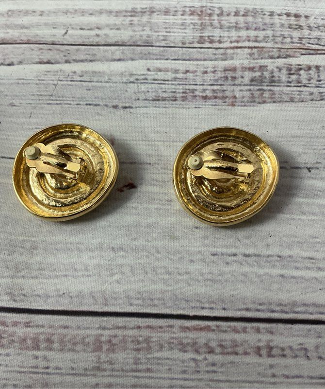Women's Givenchy Vintage Double Circle Gold Tone Clip on Earrings STUNNING!