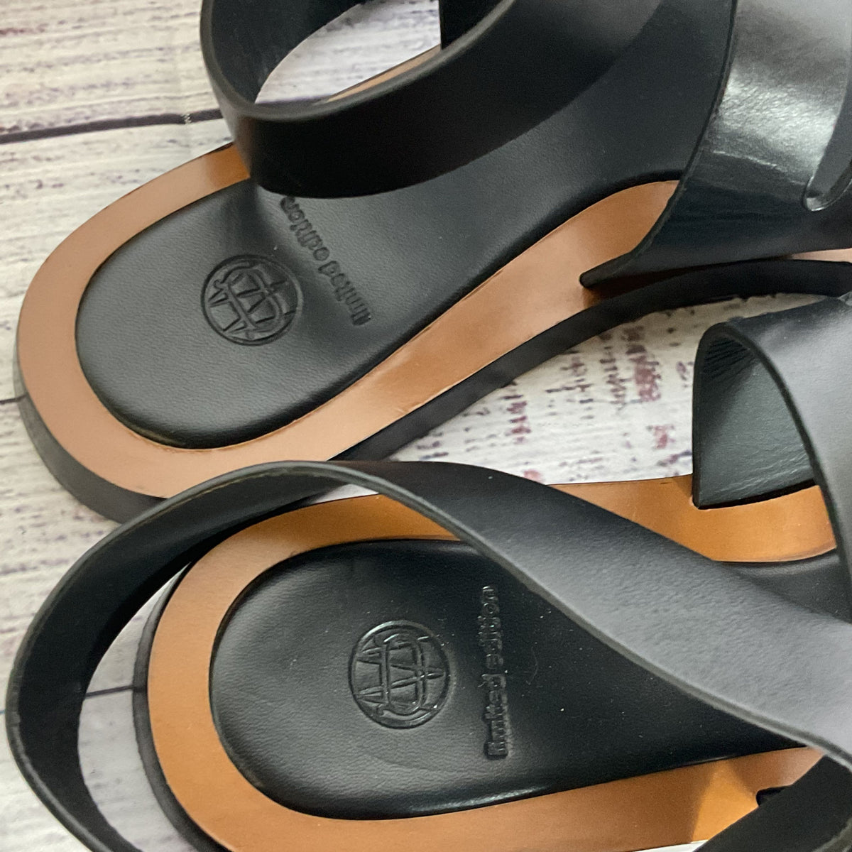 MASSIMO DUTTI Limited Edition Women's Black Strappy Sandals- SZ 8