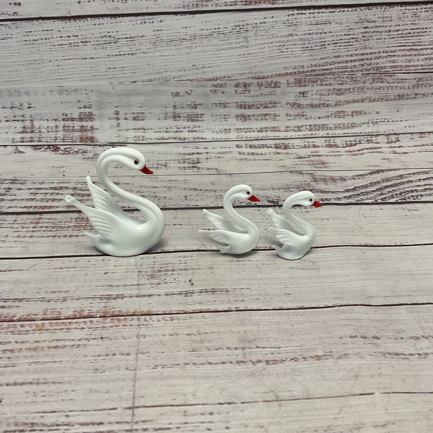Murano White Hand Made Glass Swan Set Of 3miniature Figures