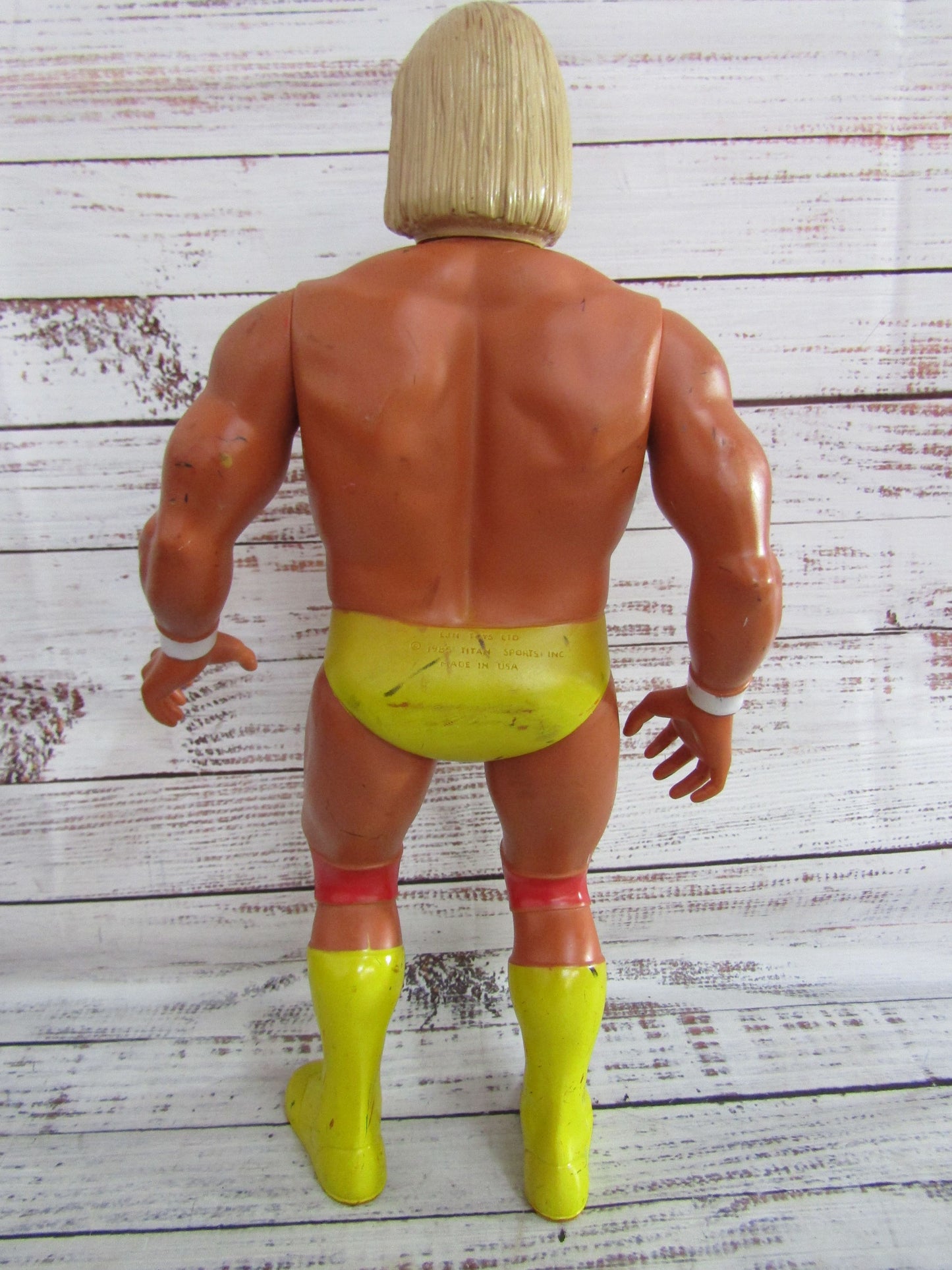 Lot of 6 WWE Action Figures Undertaker Bobby Lashley Macho Man Ultimate Warrior
