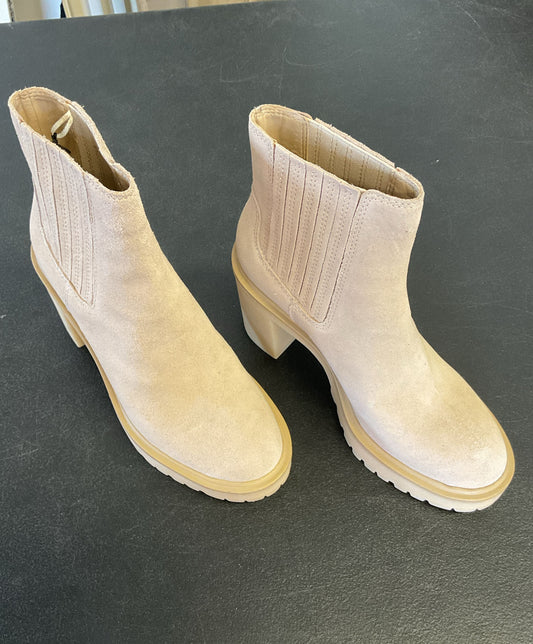 Dolce Vita Beige Platform Boot Women 6