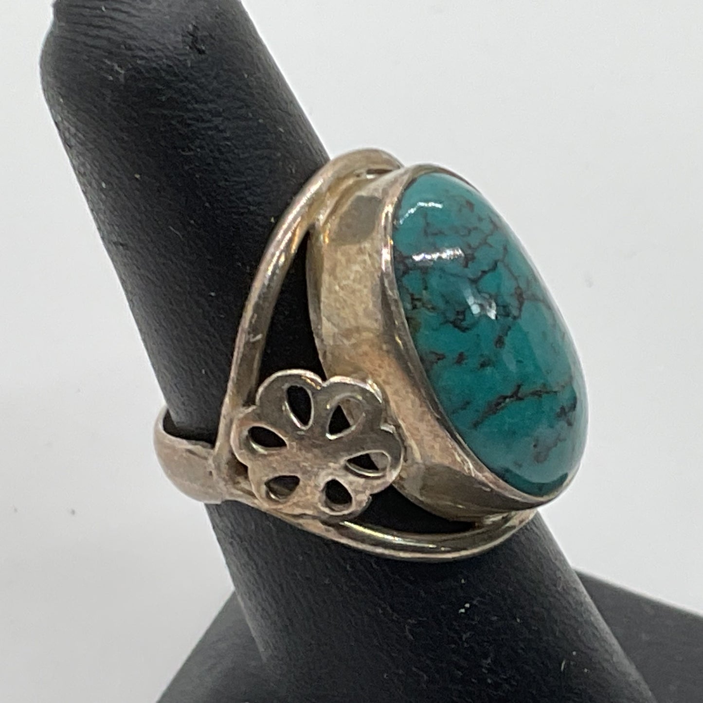 Sterling Silver & Oval Turquoise SZ 6 Ring- 8.96g