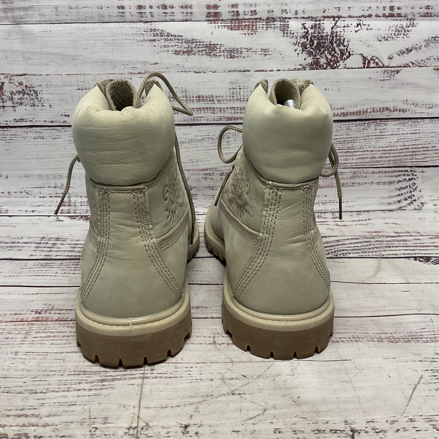 Timberland White Work Boot Embossed Flower Design Women Size 7.5