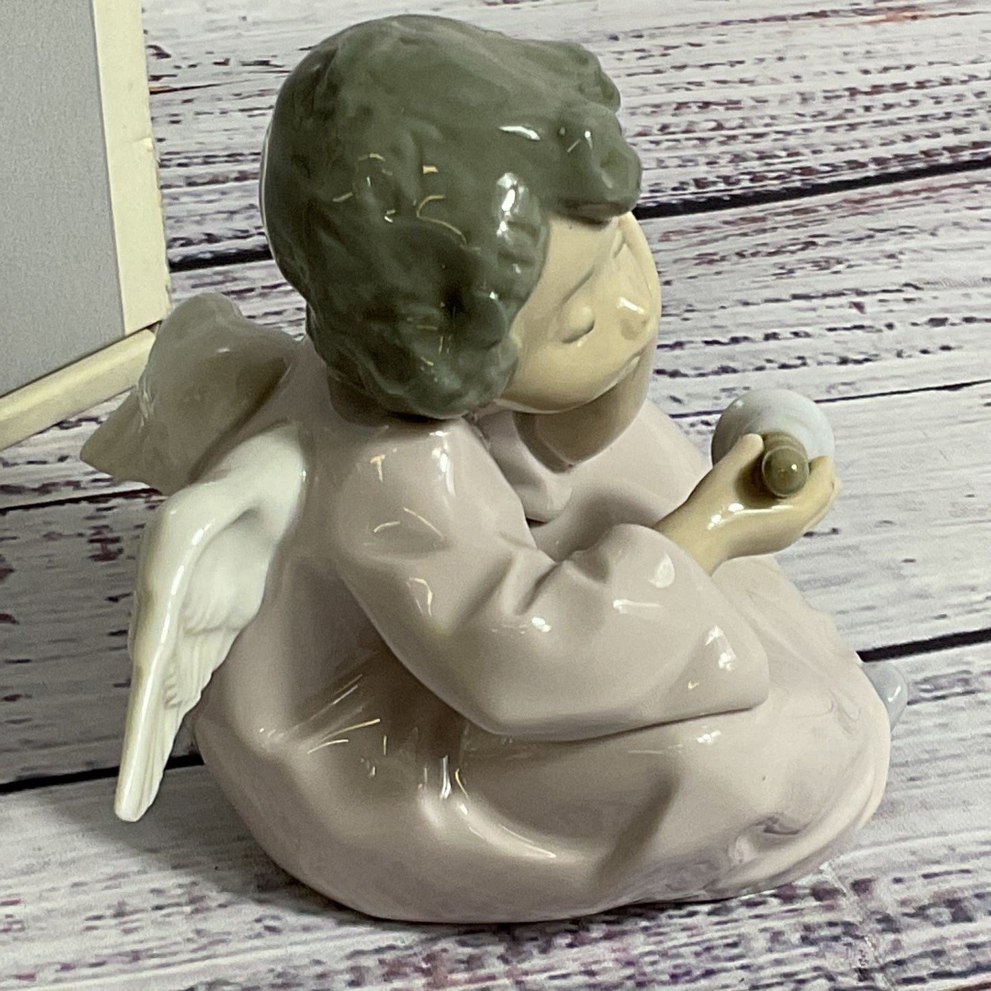 VTG. LLADRO #5723 Angelito Repicando/ Little Angel Chiming Porcelain Figurine