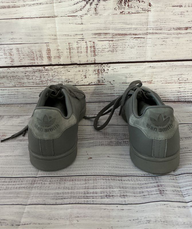 Men's Adidas Stan Smith Gray Sneakers Size 7.5