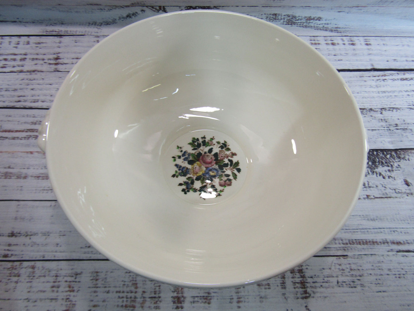 Wedgwood Conway Covered Vegetable Bowl Made in England