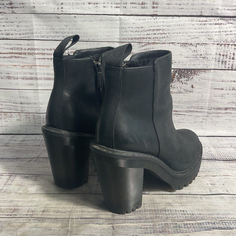 Dr. Martens Magdalena Black Leather Lug Sole Pump Chelsea Boot Women's Size 7 US
