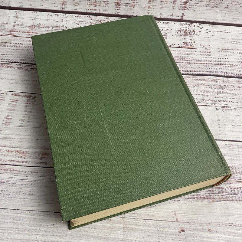 Vintage 1943 Moby Dick Illustrated Herman Melville Hardcover Novel