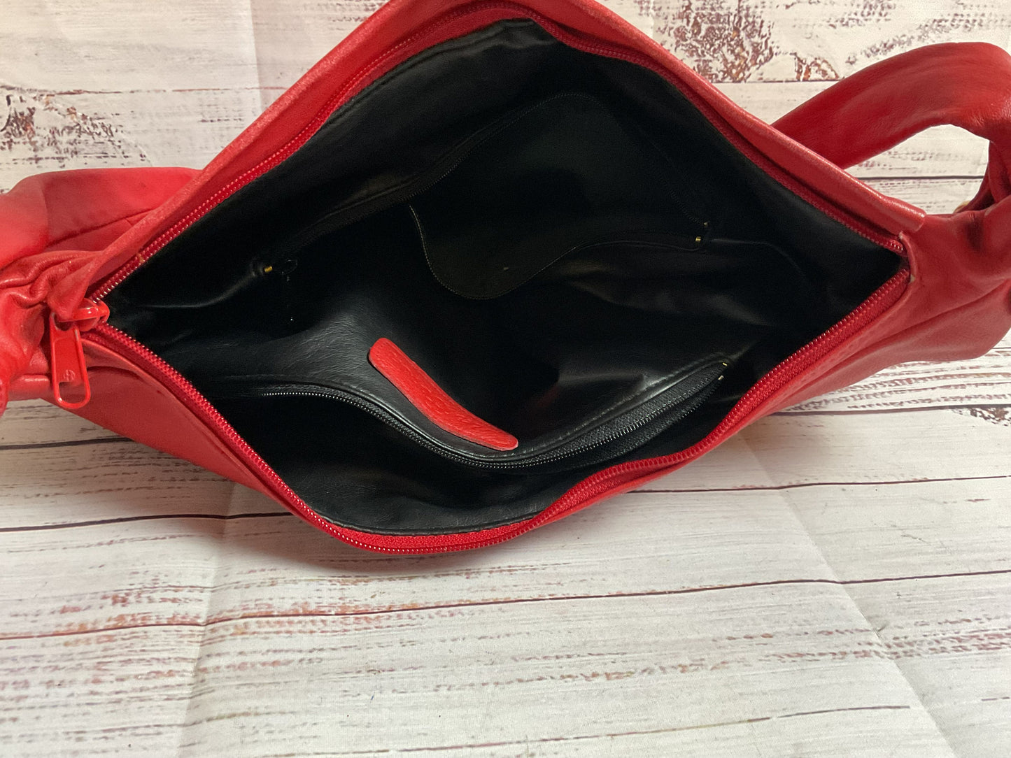 VTG La Borsa Red Leather Purse