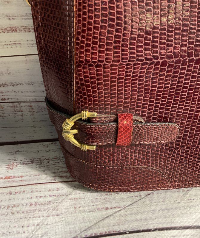 Vintage Lo Mascolo Women's Snake Embossed Red Leather Shoulder Bag