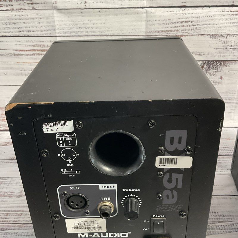 M-Audio Studiophile BX5a Deluxe Speakers Only *WORKS*