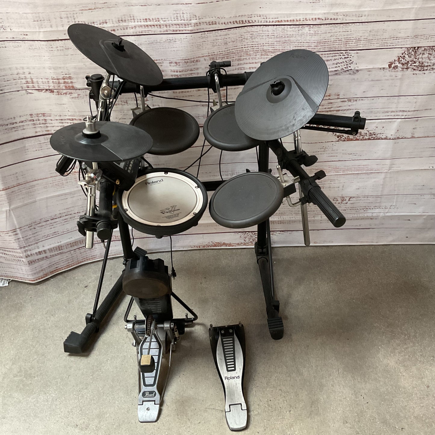 ROLAND TD-3 Electronic Drum Kit with Pedals- (WORKS!!!)