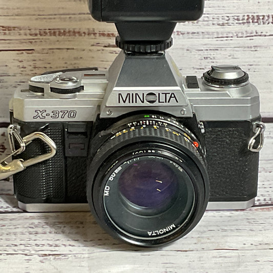 MINOLTA X-370 SLR 35mm Film Camera w/ Minolta MD 50mm f/1.7 Lens & Sunpak Flash