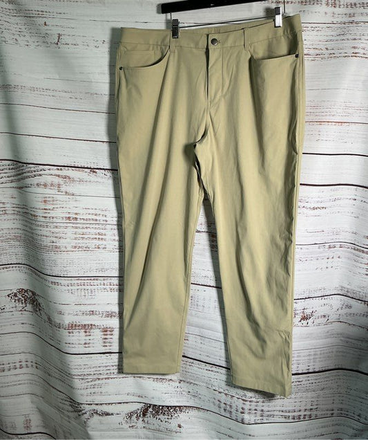 Men's Lululemon Beige Pants Size 38