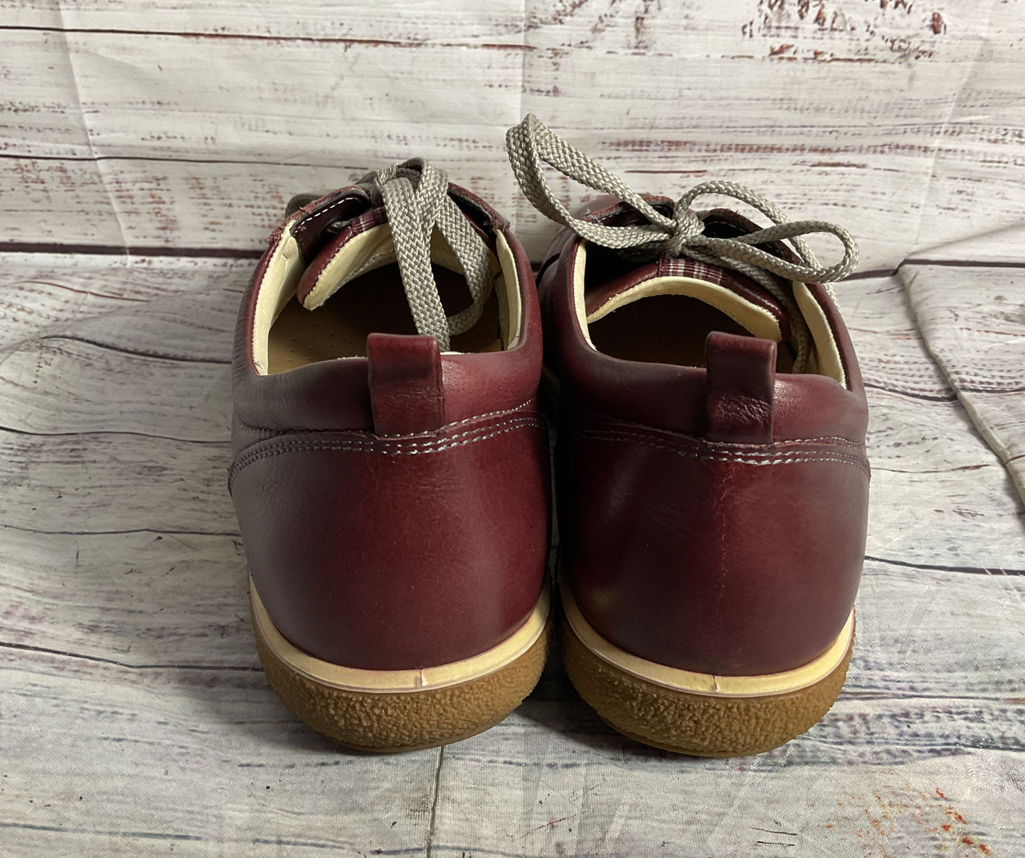 Ecco Chase Port Leather Lace-Up Sneakers Burgundy 40