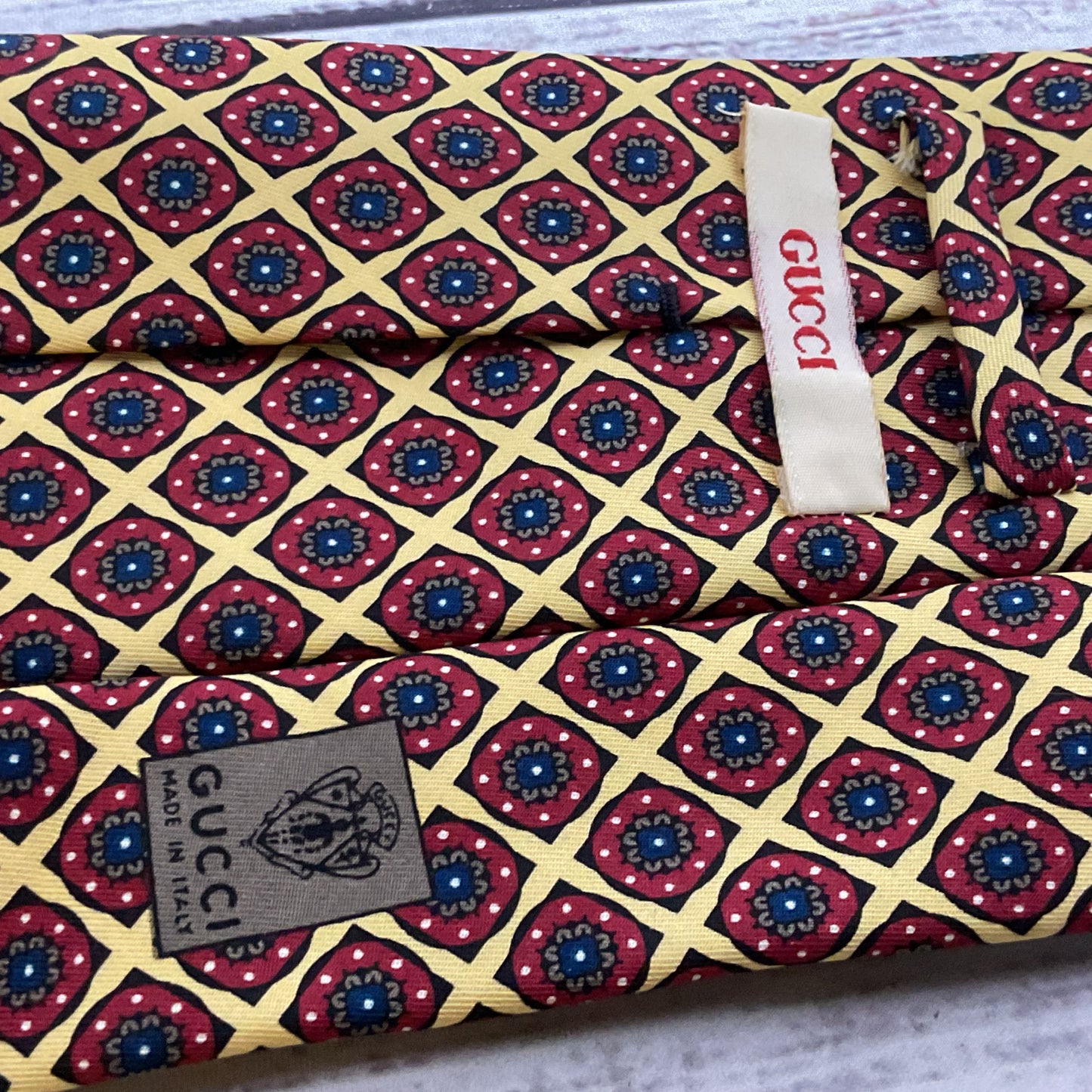 GUCCI Men's Graphic Yellow/Red Silk Tie- 58"L X 3.25"W