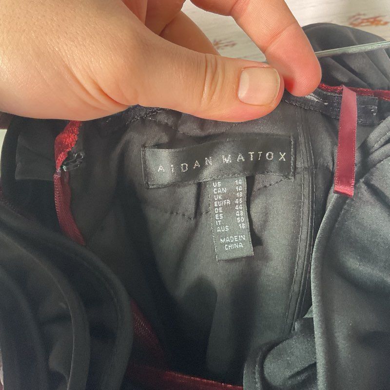 NWT Aidan Mattox Ruffled Off Shoulder Burgundy Red Velvet Mini Dress - Size 14