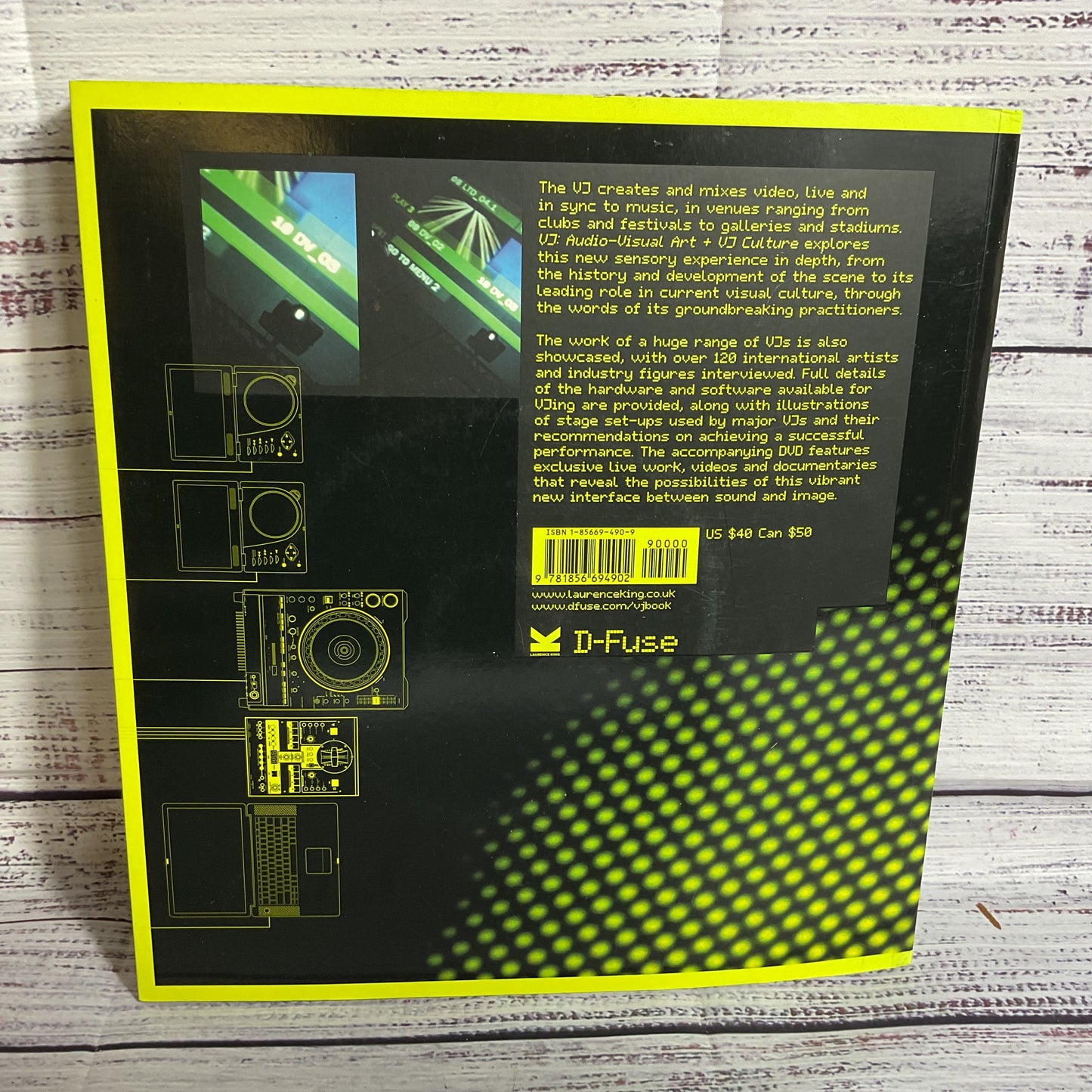 VJ: Audio-Visual Art and VJ Culture: Includes DVD