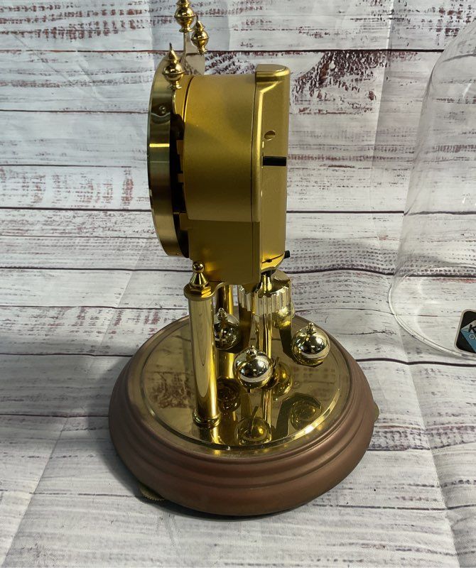 Vintage Kundo Quartz Clock Made In Germany Battery Operated With Glass Dome 8.5"