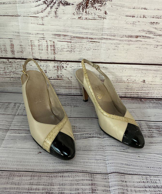 Women's Vintage Salvatore Ferragamo Beige And Black Slingbacks Size 8