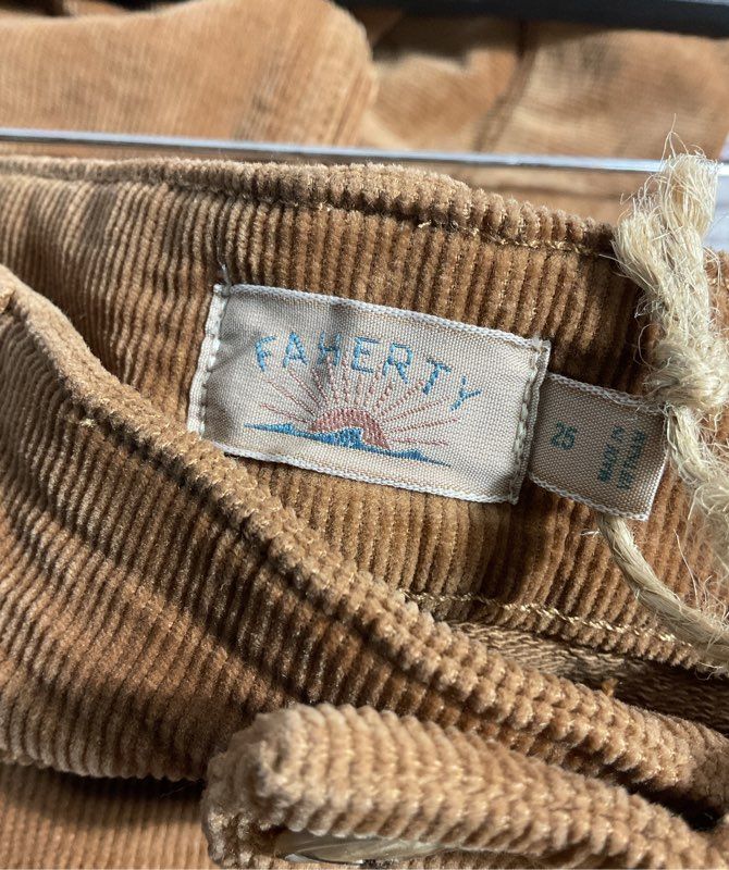 NEW Faherty Women's Size 25 X 31 Stretch Cord Patch Pocket Pants Corduroy Brown