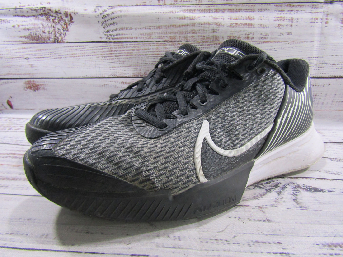 Nike Court Zoom Vapor Pro 2 Women's Black Sneakers Size 10.5 DR6192-001