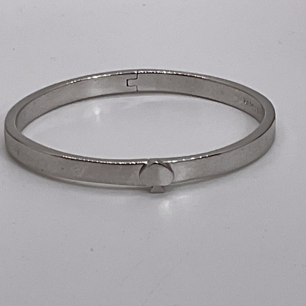 KATE SPADE Silver Tone Spade Detail Hinge Bangle Bracelet