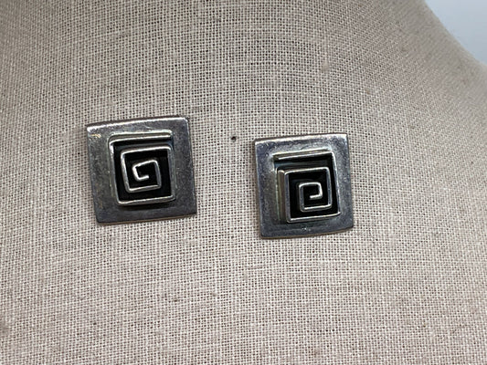 VTG. Native MEXICO Sterling Silver .75" Earrings- 13.26g