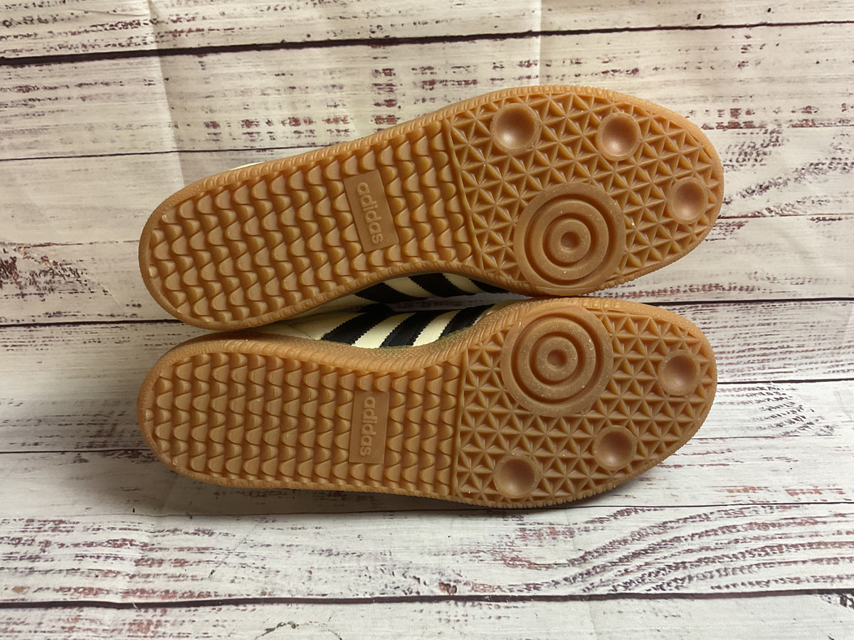 adidas Samba Beige Sneaker Athletic Shoe Women 9.5