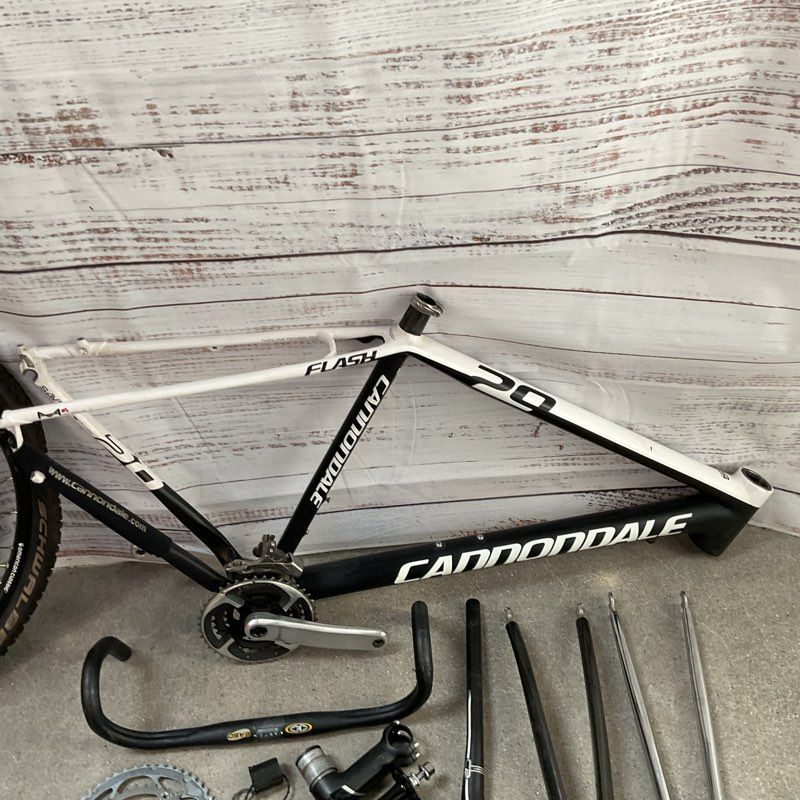 CANNONDALE FLASH 29 Bike Frame, Racing Ralph Tire, American Classic Wheel, Parts