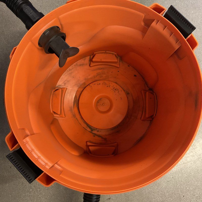 Ridgid 9 Gallon Wet/Dry Shop Vacuum w/ Attachments