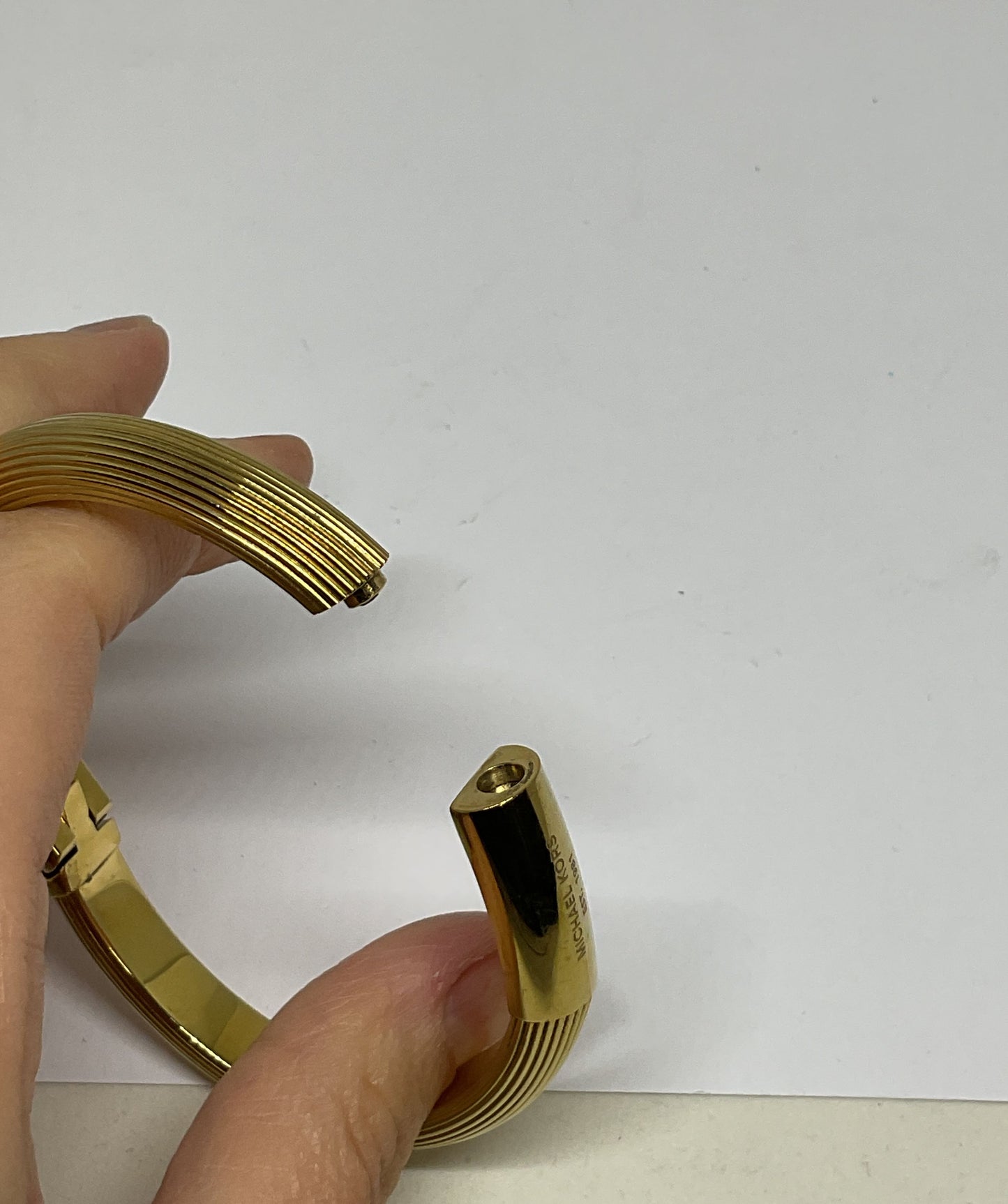 MICHAEL KORS Gold Tone Hinged Bangle Bracelet