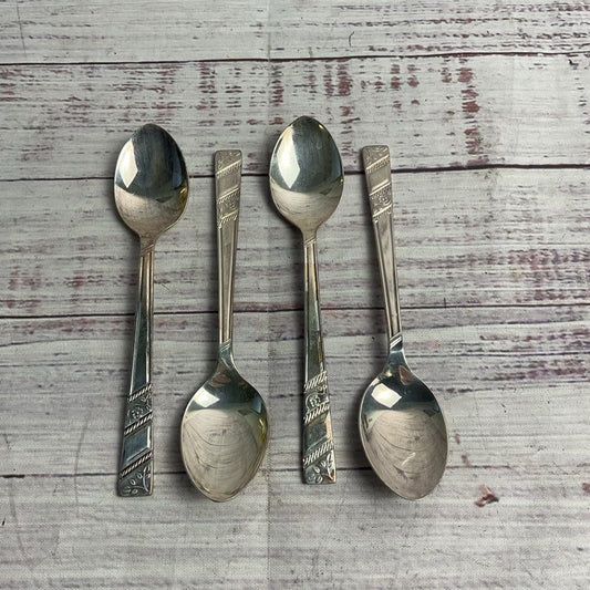 Viners 4 Pc. Sheffield Extra A Electro Plate Silver Floral Pattern Tea Spoon Set