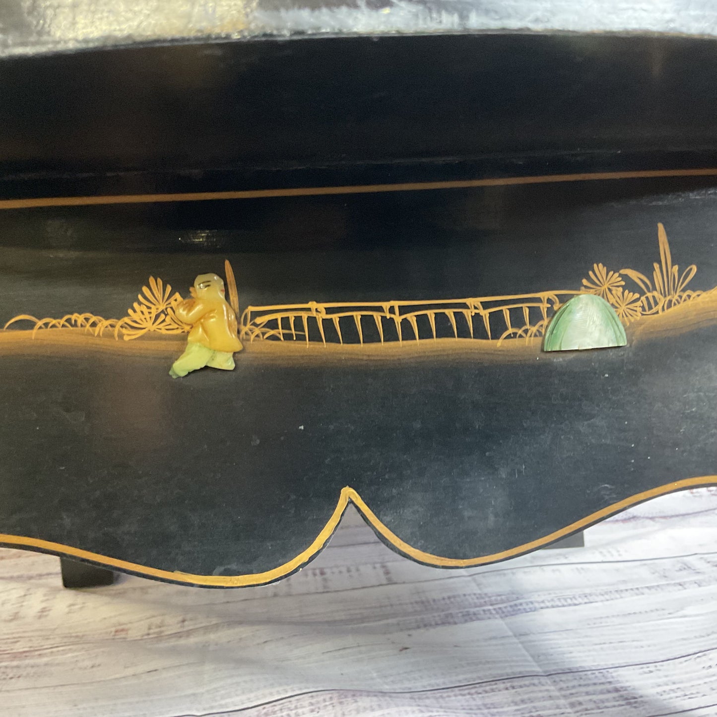 VTG./ANTIQUE Small Chinese Mother of Pearl Black Lacquer Table- 24x24x10