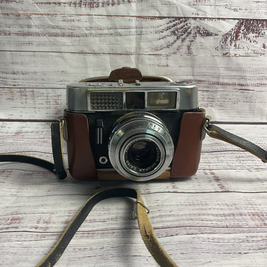Vintage Voigtländer Vito CL Camera in Leather Case *Shutter Fires*