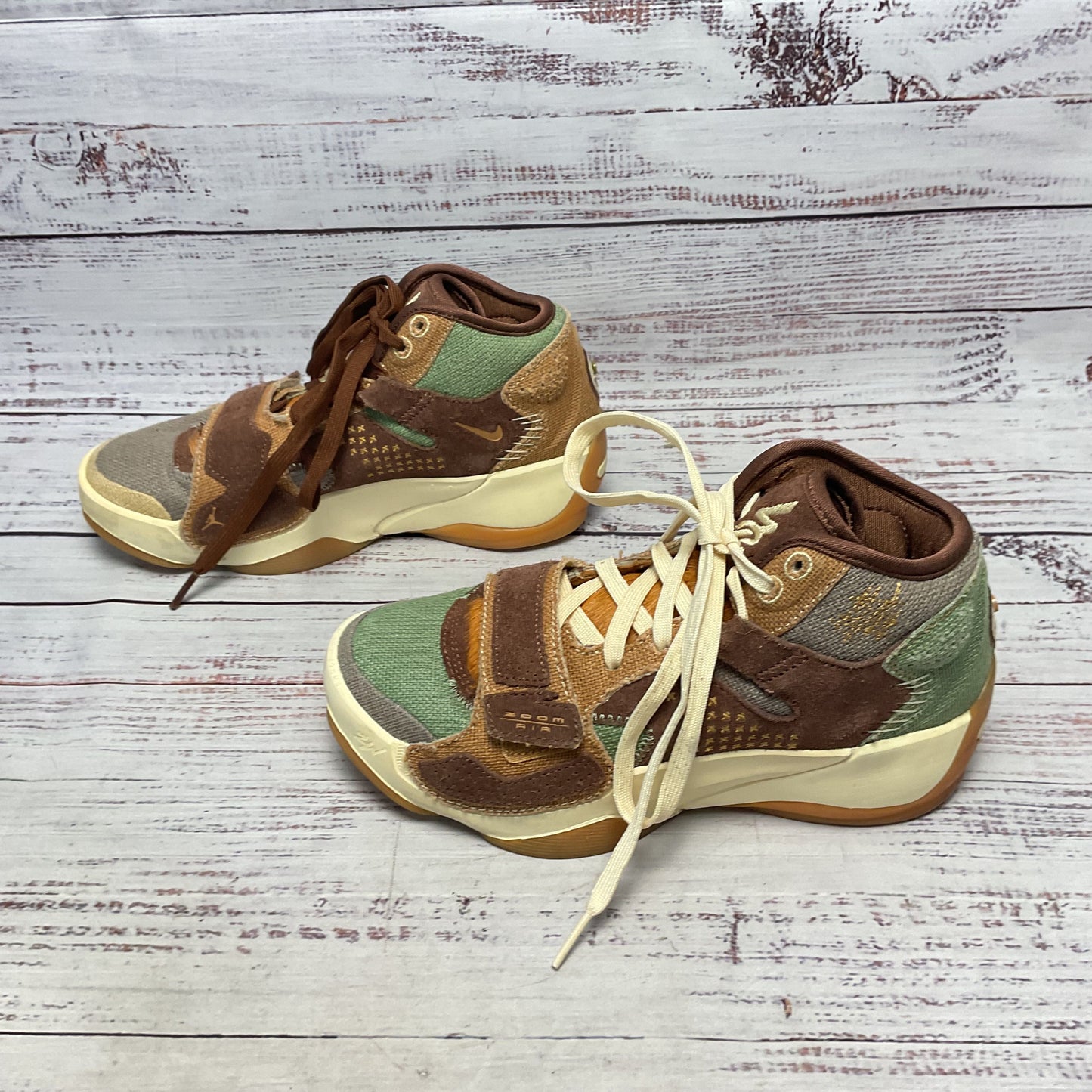 Nike Jordan Zion 2 Voodoo Brown Canvas Suede Sneaker Shoe Boys Size 3.5 Sample*