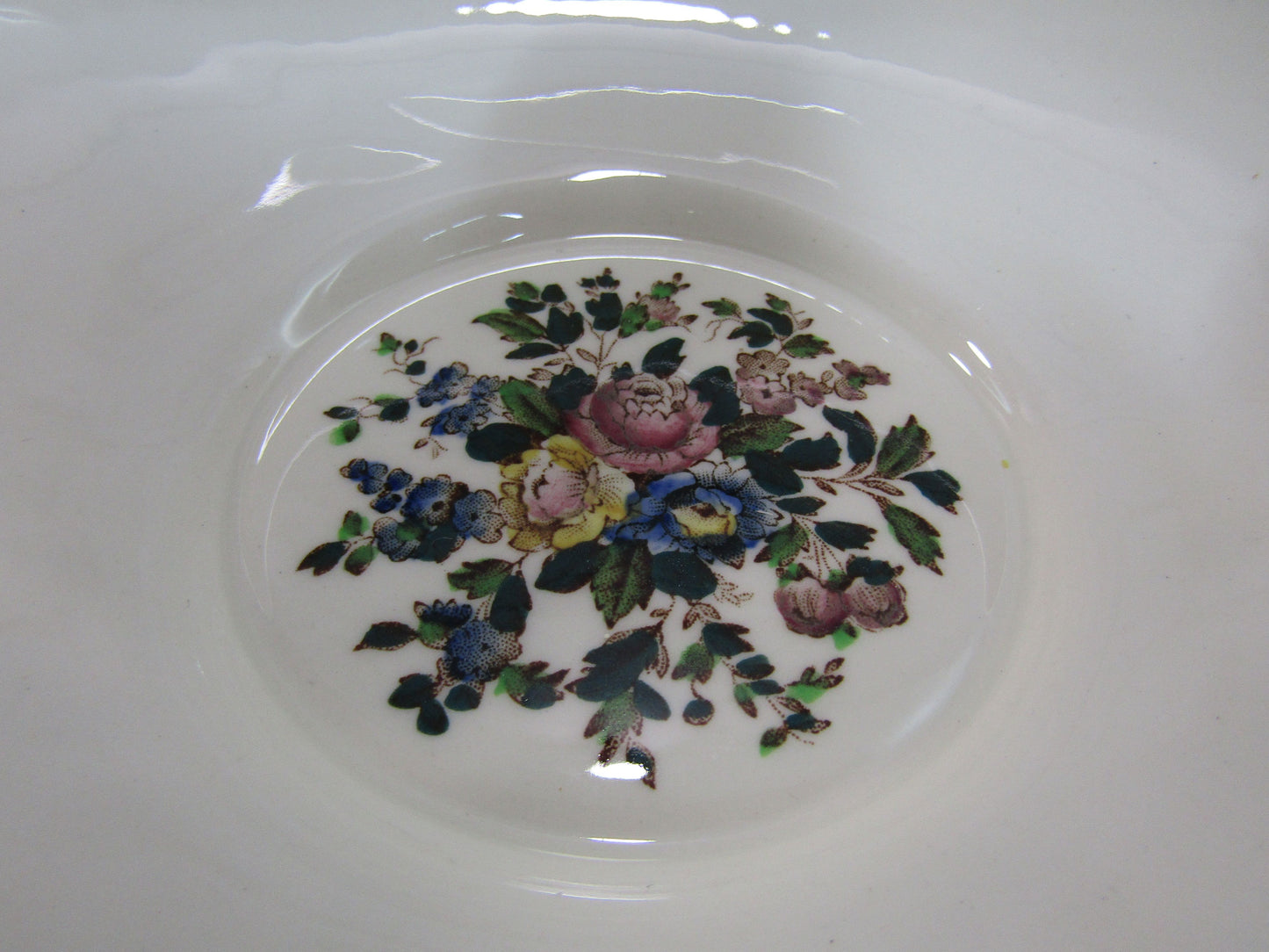 Wedgwood Conway Covered Vegetable Bowl Made in England