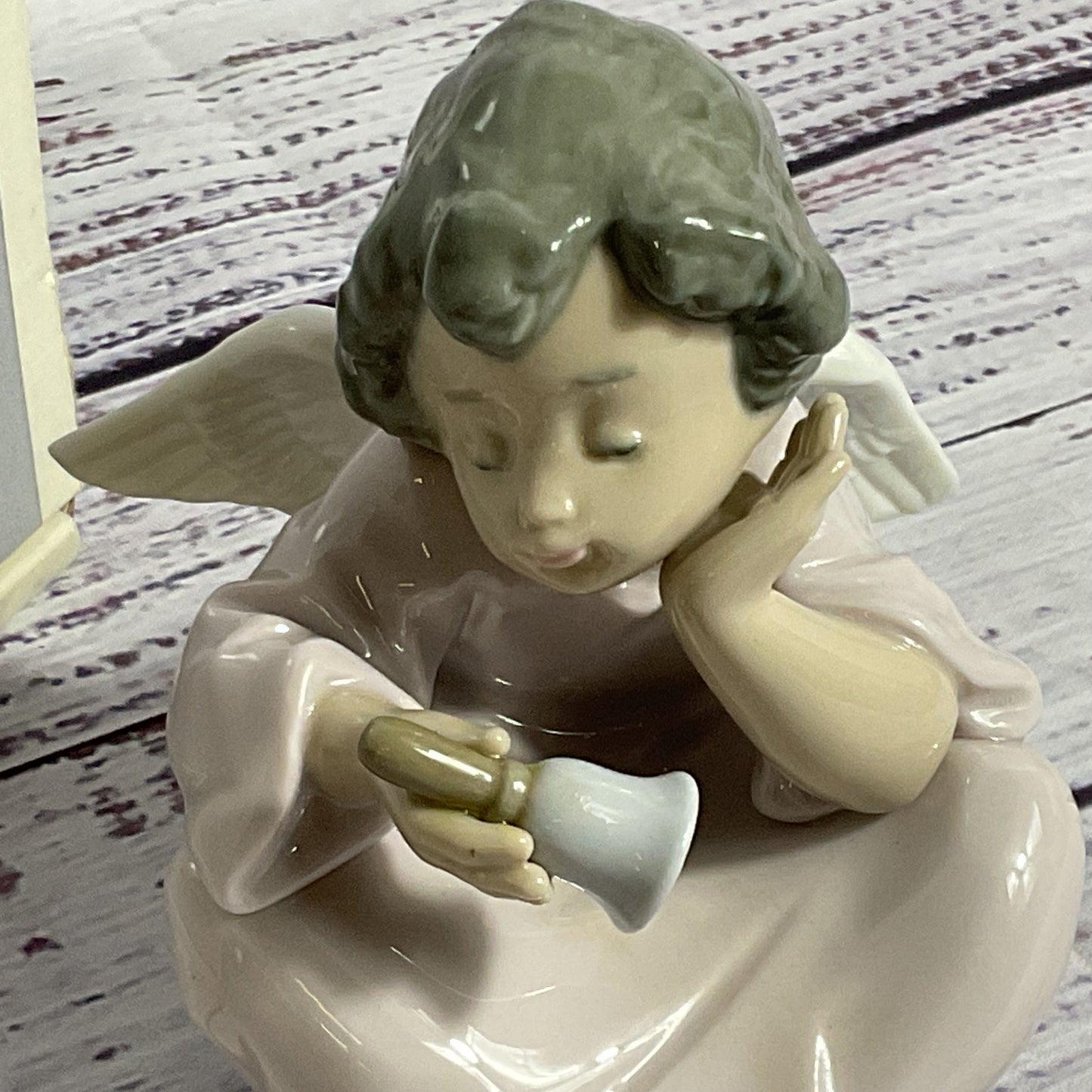 VTG. LLADRO #5723 Angelito Repicando/ Little Angel Chiming Porcelain Figurine