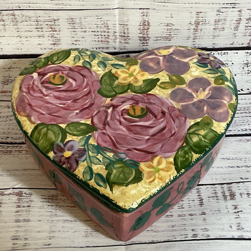 LESAL Ceramics Handcrafted Floral Heart Trinket Box- 7"