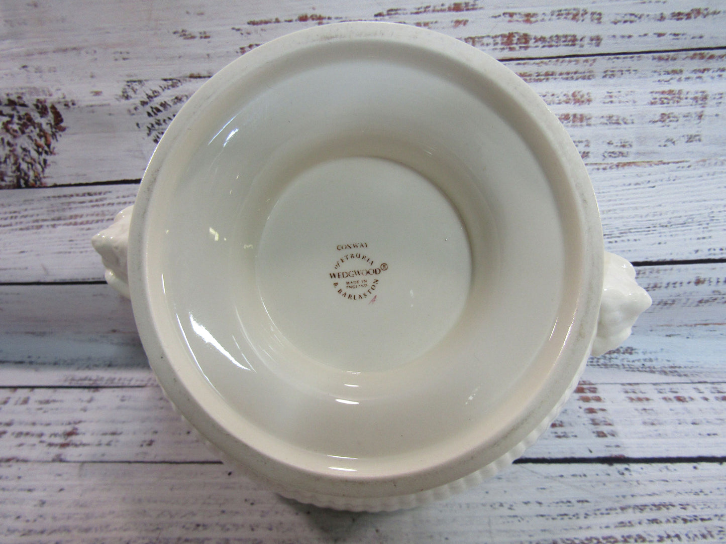 Wedgwood Conway Covered Vegetable Bowl Made in England