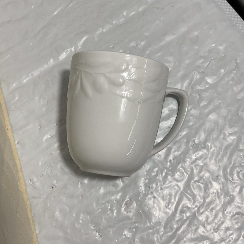 Set of 9 Gibson Oliver Orchard Mugs/Cups
