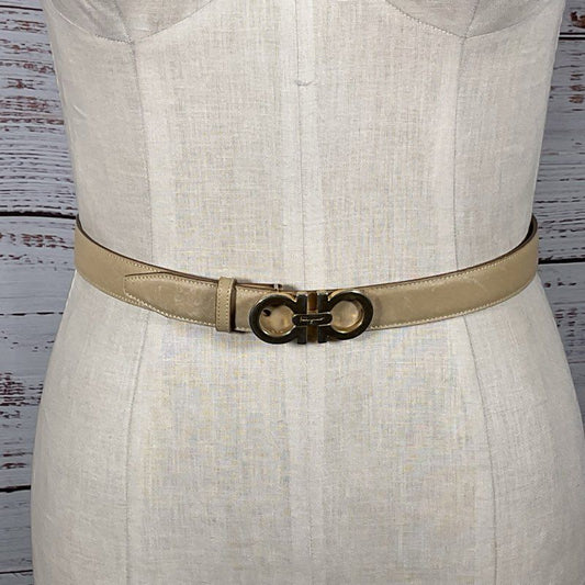 Salvatore Ferragamo Gold Tone Gancini Buckle Light Tan Leather Belt 236091 32 in
