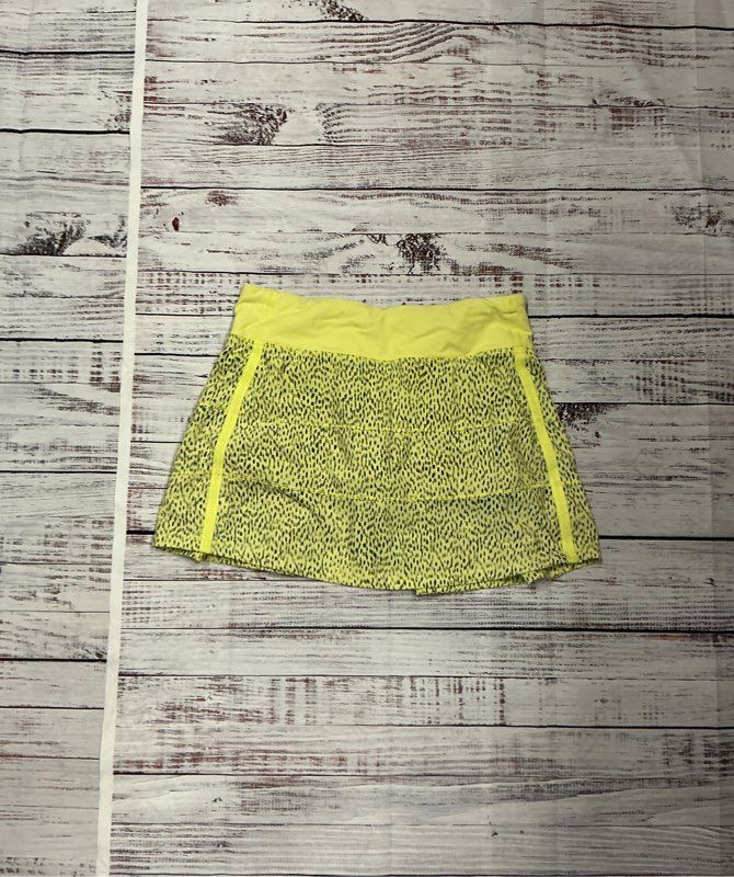 Women's Lululemon Lot of 8 Leggings, Skirt Tops and Sports Bras Size 4