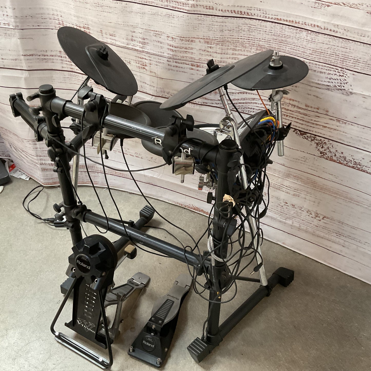 ROLAND TD-3 Electronic Drum Kit with Pedals- (WORKS!!!)