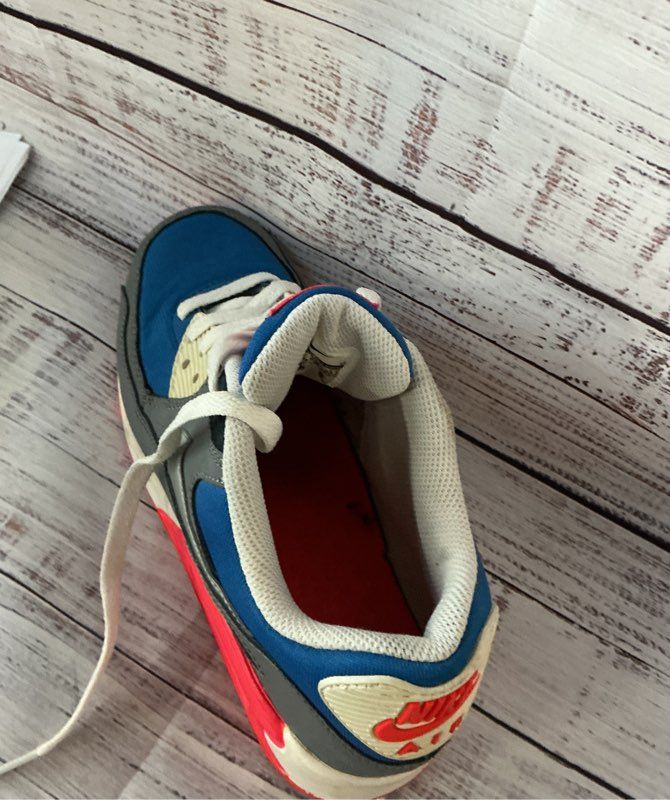 Unisex Kids Nike Air Max 90 Blue & Gray Sneaker Youth Size 5Y