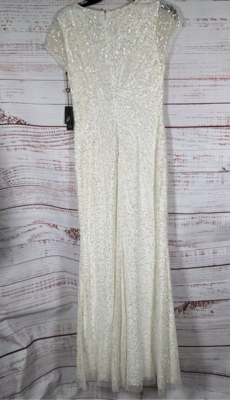 NWT Women's Adrianna Papell Ivory Beaded Mermaid Gown Size 2 Retail $329